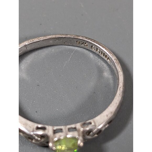 Green CZ Heart Solitaire Ring Celtic Band Sterling Silver 925 Size 6.5 - Picture 4 of 5